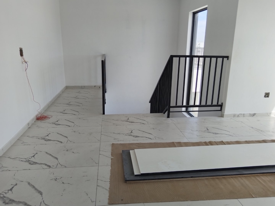 4 Bedroom Property for Sale in Sandown Western Cape